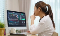 “智驾”不是“自驾”！两会代表委员热议自动驾驶：完善立法，加速技术落地
